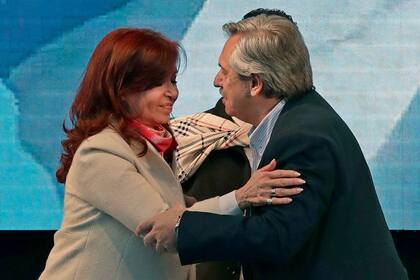 Cristina Kirchner y Alberto Fernández en Merlo
