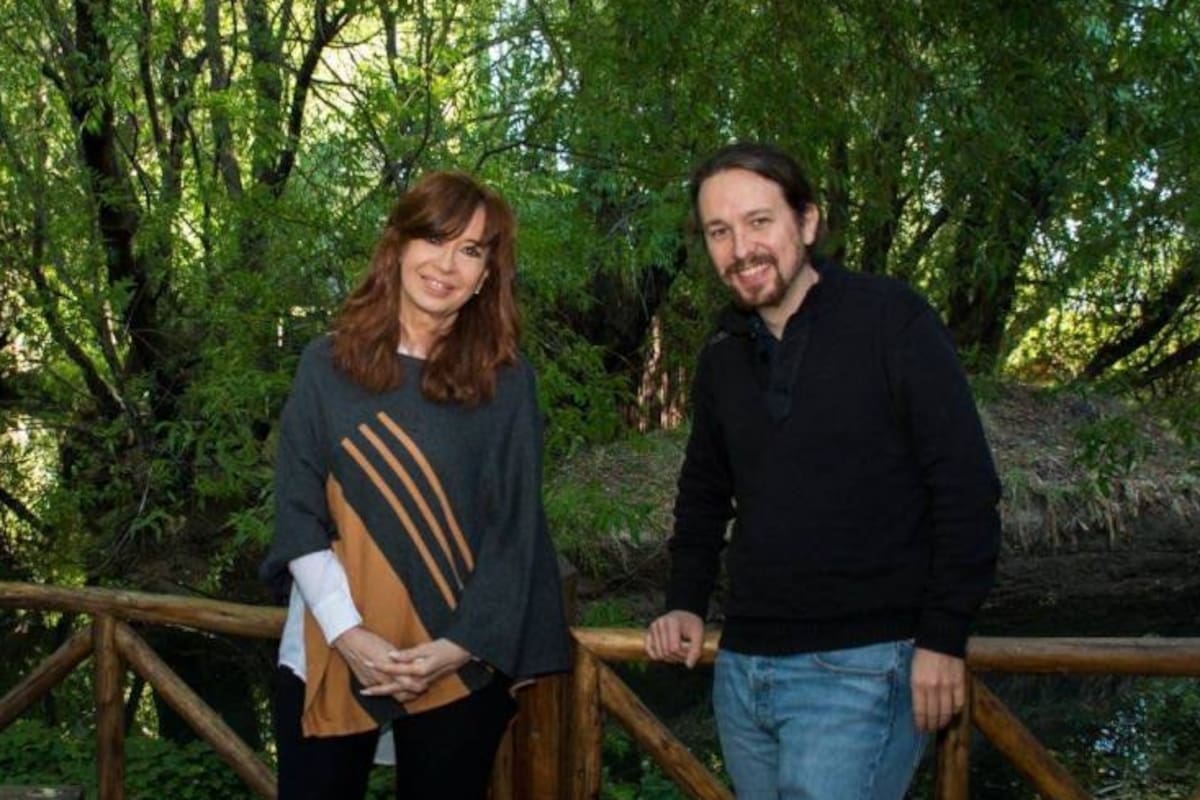 Cristina Kirchner y el líder de Podemos, Pablo Iglesias, en una reunión en El Calafate de 2018