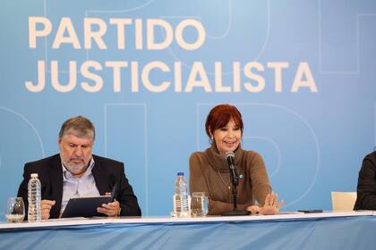 Cristina Kirchner y José Mayans, este martes en el encuentro del PJ