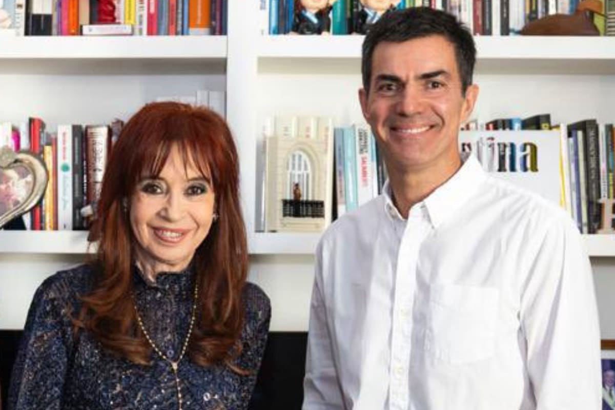 Cristina Kirchner y Juan Manuel Urtubey en San José 1111