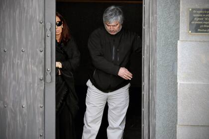 Cristina Kirchner y Lázaro Báez en el mausoleo de Néstor Kirchner