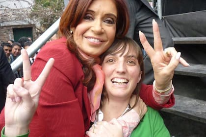 María Luz Alonso, con Cristina Kirchner en un acto político