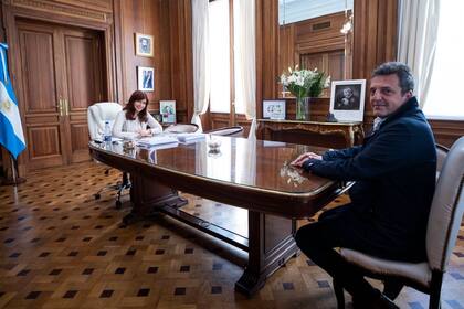 Cristina Kirchner y Sergio Massa en el Senado