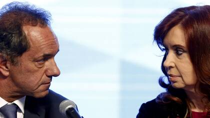 Scioli confirmó que anoche habló con la Presidenta