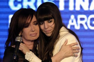 Cristina volvió hoy de Cuba y este sábado hará una presentación en La Matanza