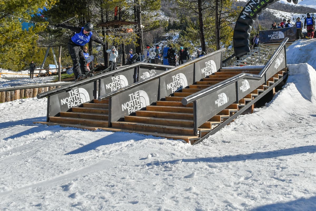 Cristobal Colombo, atleta de The North Face Argentina, presente en Mountain MIX Patagonia.