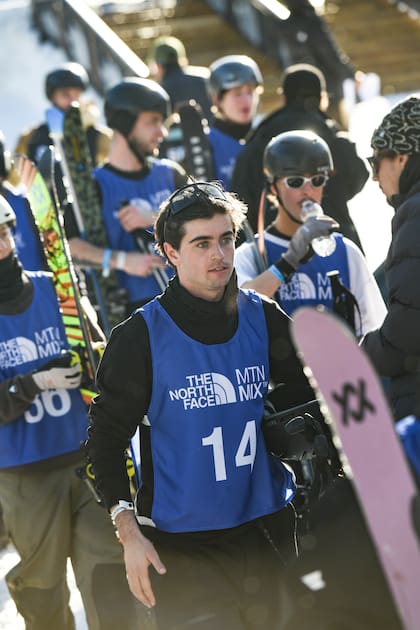 Cristóbal Colombo, atleta de The North Face Argentina y esquiador olímpico de freestyle, participó de la competencia de freestyle.