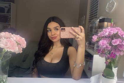 Criticaron a una enfermera por usar un “uniforme inapropiado” y realizó un duro descargo en Tik Tok: “Es solo la forma de mi cuerpo”