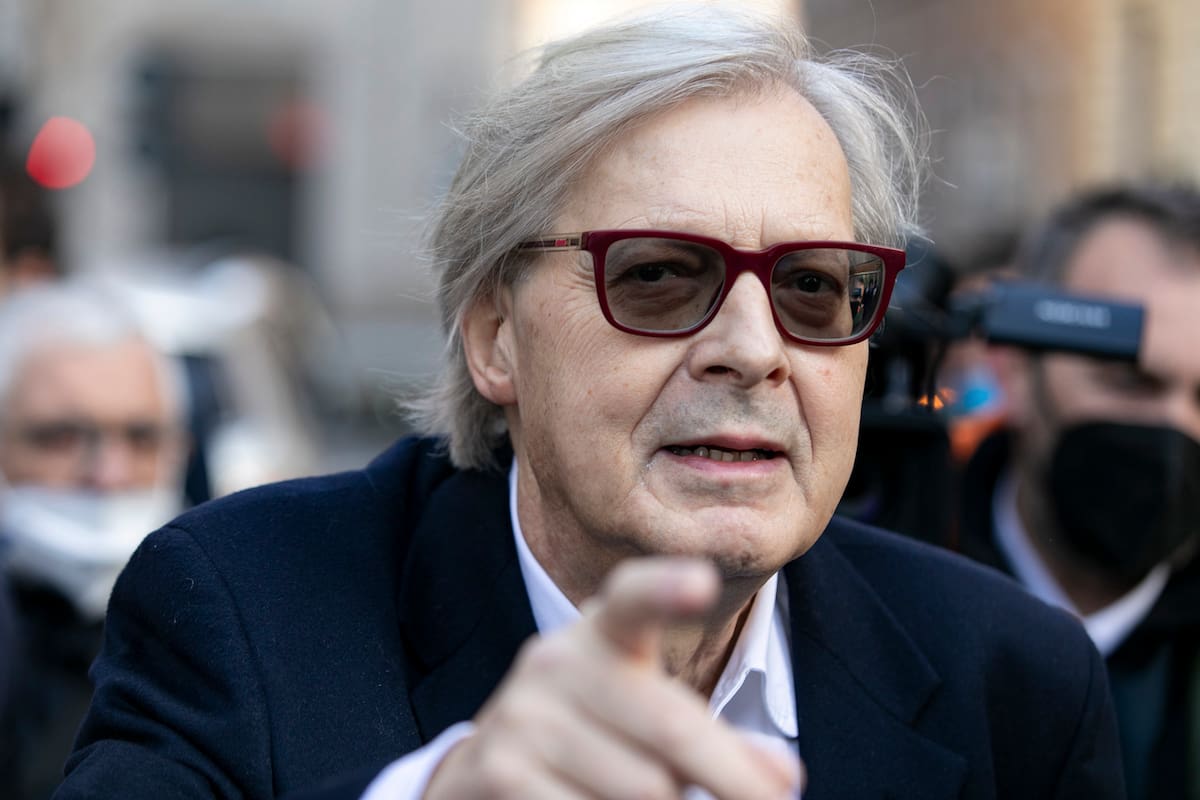 Crítico de arte y funcionario del gobierno de Meloni, Vittorio Sgarbi está investigado por el robo de una obra de arte del siglo XVII