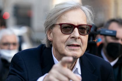 Crítico de arte y funcionario del gobierno de Meloni, Vittorio Sgarbi está investigado por el robo de una obra de arte del siglo XVII