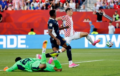 Croacia gana por la mínima