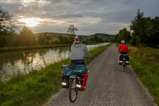 Por la Borgoña, una particular travesía en bici entre viñedos