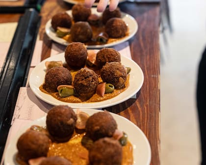 Croquetas de asado, de Corte Comedor