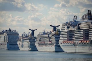 La batalla por los mares: los gigantes de la industria de cruceros vs. las autoridades sanitarias de EE.UU.