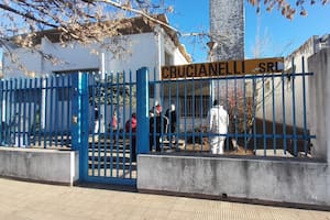 Sin previo aviso, cerró una autopartista en Córdoba