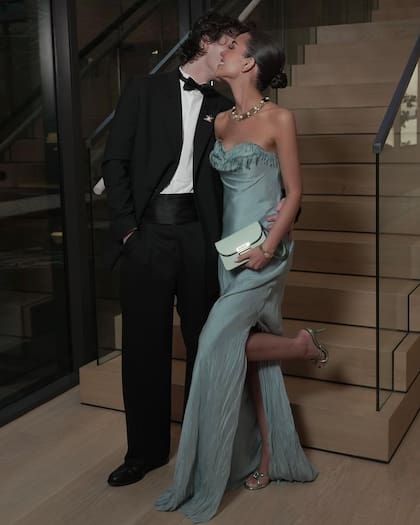Cruz Beckham y su novia, Jackie Apostel