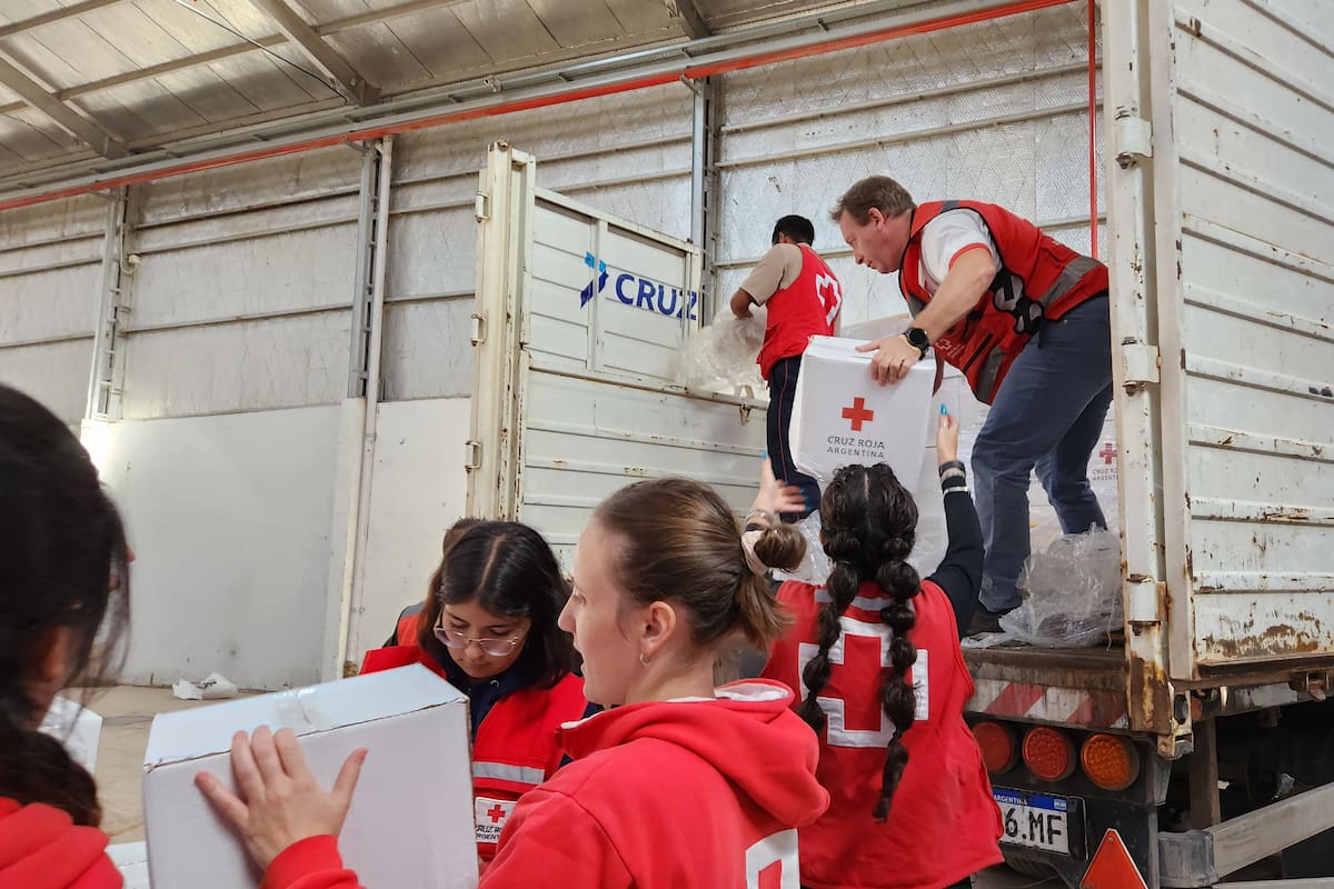 Cruz Roja ofrece primeros auxilios, apoyo psicosocial, asistencia en alojamiento y kits de higiene personal