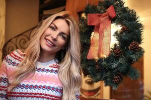 Crystal Harris reveló cómo era la Navidad en la mansión Playboy