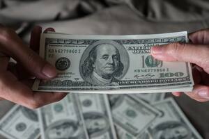 ¿Cuál es el mecanismo para acceder a dólar oficial?