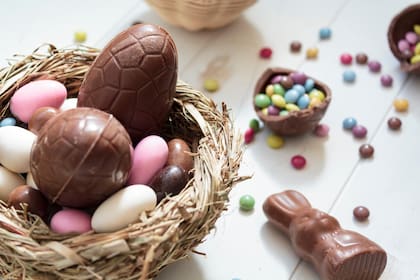 Cuál es el origen de  los huevos de chocolate como representación de la Pascua