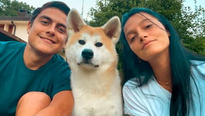 Cuál es la raza de los perros de Dybala y Oriana