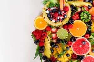 ¿Cuáles son las frutas más saludables para el corazón y cómo ayudan a prevenir enfermedades?