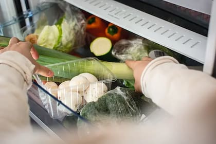 Cuáles son las frutas y verduras que hay que conservar en la heladera.