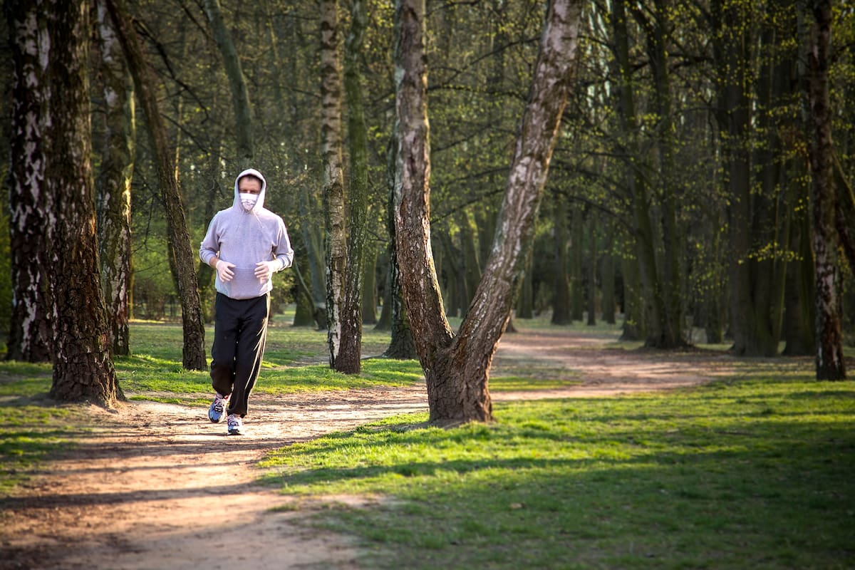 Cuáles son los motivos que desalientan a los porteños a salir a correr y comprar ropa