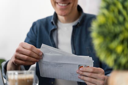 Cualquier votante inscrito puede solicitar una papeleta por correo sin justificación