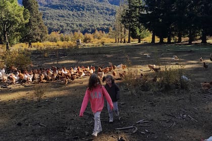 Cuando apenas llegaron, sus hijas tenían cuatro y dos años