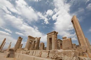 Cuando Ciro II o “el Grande” llegó al poder, a mediados del siglo VI, Persia era un pequeño reino al suroeste de Irán.