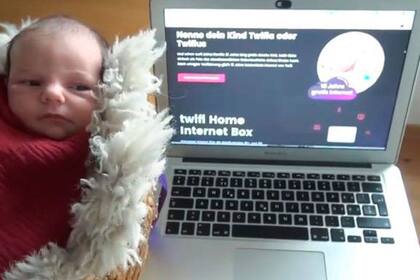 Cuando cumpla 18 años, Twifia podría usar el dinero para comprar un automóvil o aprender a conducir, piensan sus padres