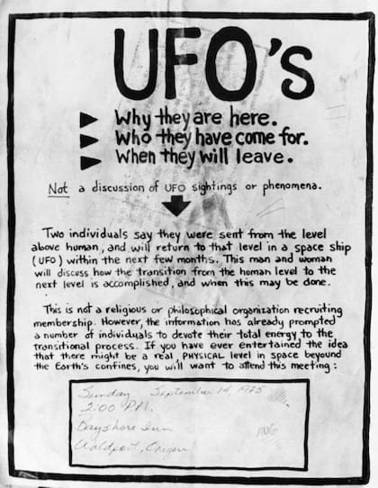 Cuando el grupo distribuyó el primer folleto se autodenominaba Metamorfosis Humana Universal (HIM). Convocaban, sobre todo, a interesados en los ovnis. En sus últimas convocatorias dirigieron su mensaje a fans de Star Trek.