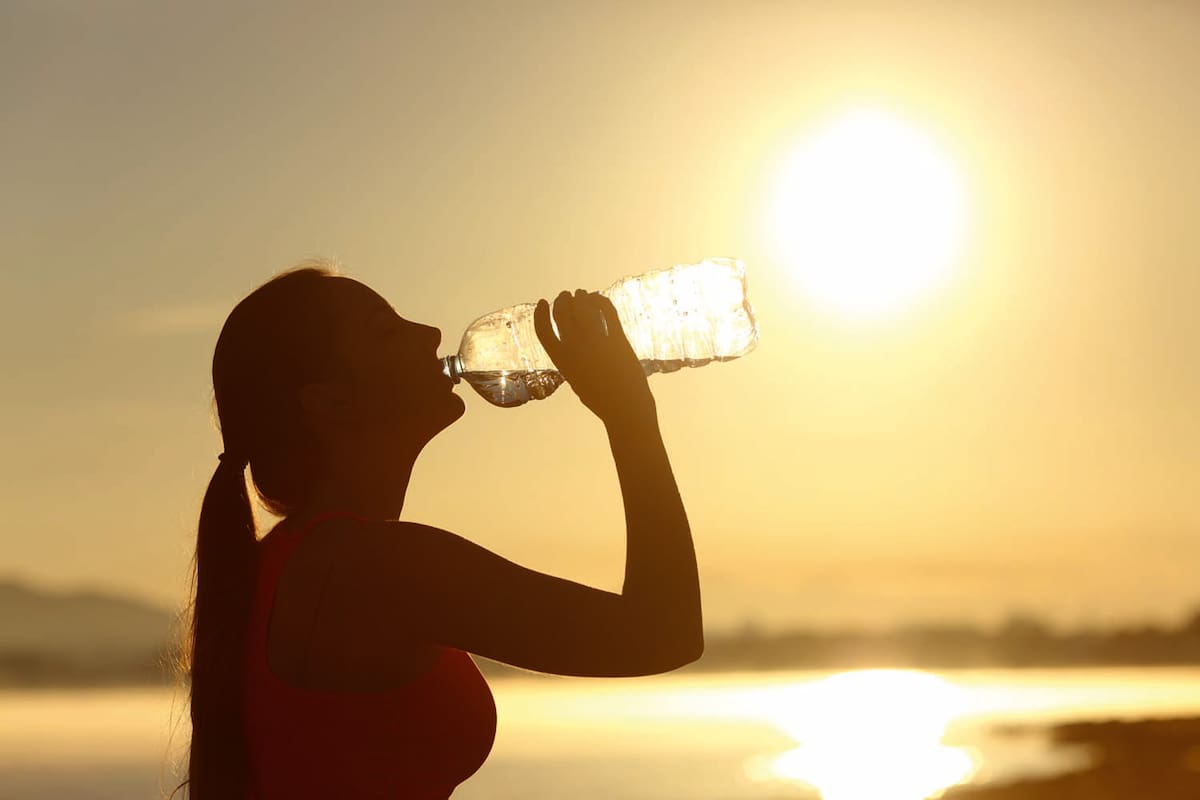 Cuando el termómetro supera los 35 grados salir a correr puede ser un riesgo. Aquí, tácticas y estrategias para que el calor no altere tu rutina.