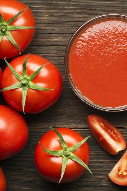 Cuando el tomate es el protagonista del plato conviene elegirlo bien rojo y redondo.