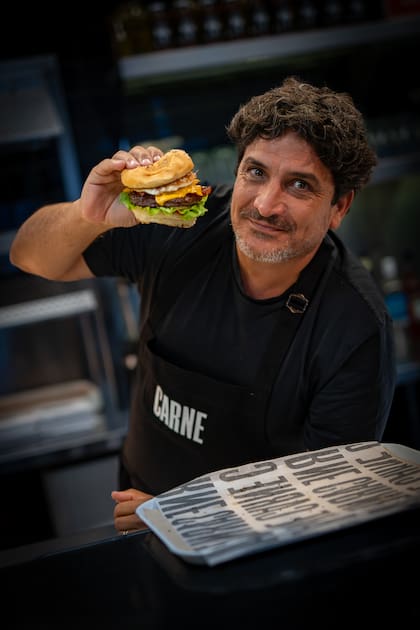 “Cuando empezamos con las hamburguesas de carne de pastura, en Argentina casi me matan, me trataban de traidor a la patria" - Mauro Colagreco