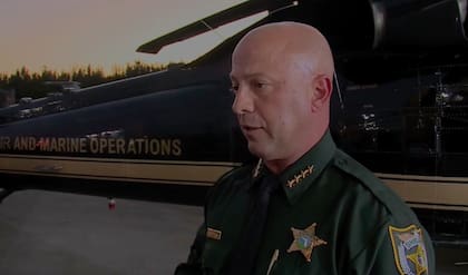 "Cuando estén en patrulla de rutina, podrán hacer este tipo de investigaciones de rutina y, de ser así, efectuar arrestos y hacer cumplir estas órdenes", dijo el sheriff del condado de St Lucie, Richard Del Toro
