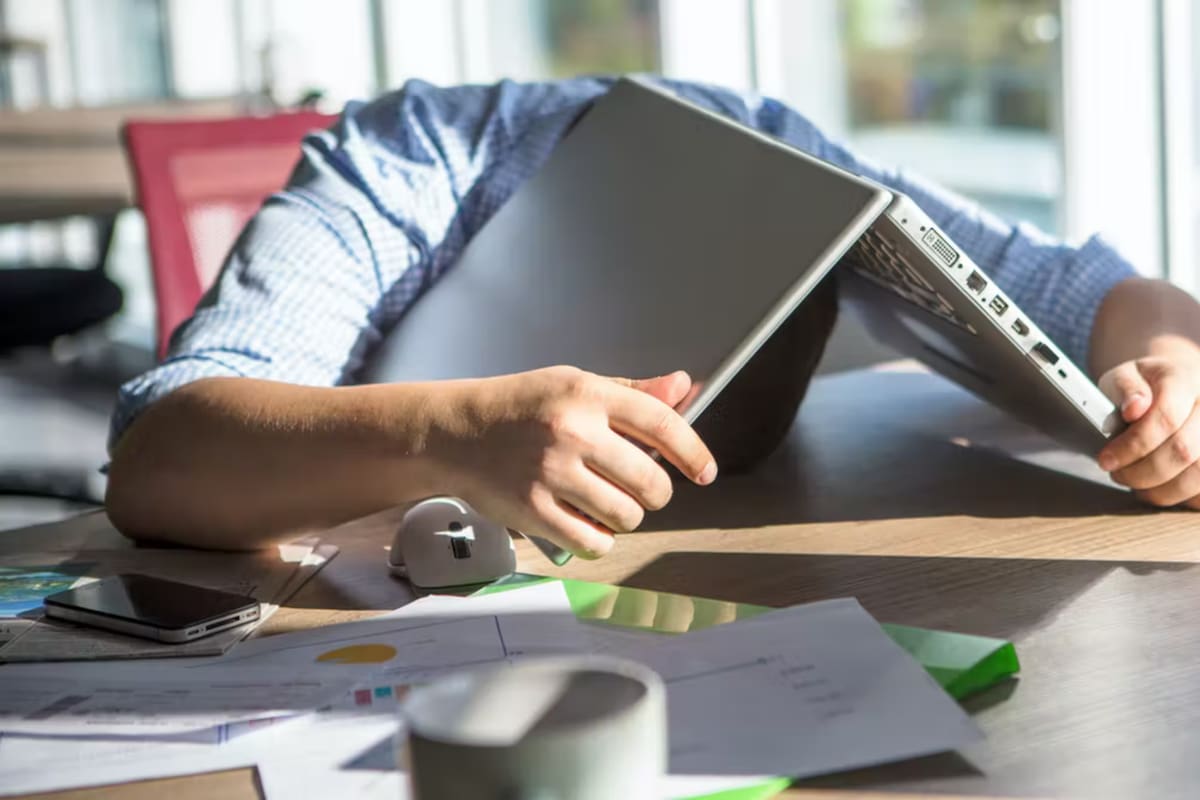 Cuando estudiamos, la atención nos permite encauzar la vida mental y las acciones hacia la consecución de nuestros objetivos