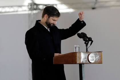 Cuando explotó el escándalo por el audio, Hermosilla estaba representando a Miguel Crispi, quien se desempeña como jefe de asesores del presidente Gabriel Boric