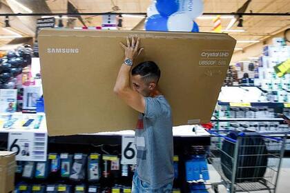 Cuando llega noviembre y las tiendas ofrecen una increíble variedad de descuentos.