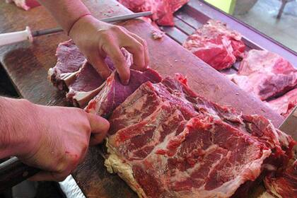 Cuando los frigoríficos, matarifes y otros intermediarios realicen ventas a mayoristas y minoristas deben hacer percepciones en nombre del fisco bonaerense como pago a cuenta de Ingresos Brutos