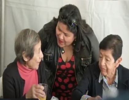 "Cuando murió la primera persona latina por el COVID-19 y no se la subió a la ambulancia porque carecía de documentación, la alcaldesa me dijo: ‘Tenemos un problema'", recordó Reyes-Yanes.