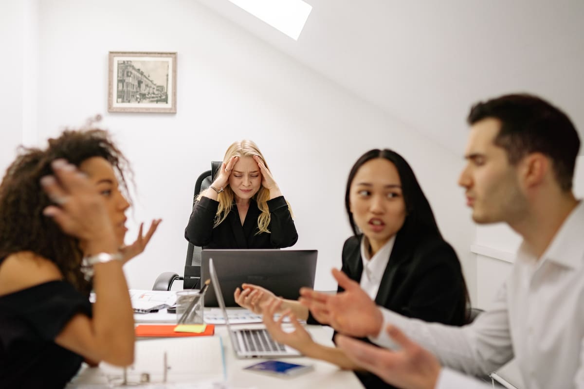 Cuando nos relacionamos con otro ser humano, es importante saber que las diferencias que puedan surgir se deben a las particularidades que cada uno tiene a la hora de percibir el mundo
