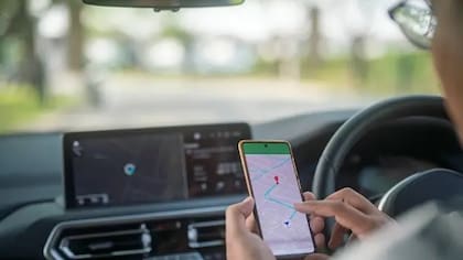 "Cuando nosotros miramos nuestros GPS y pedimos instrucciones de cómo ir de un sitio a otro dependemos de los relojes atómicos"