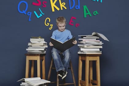 Cuando pasamos de decodificar a leer, el cerebro traza otra ruta