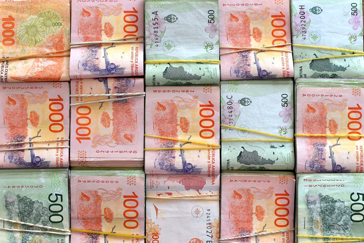 Cuando Roca unificó la moneda creando el noble peso argentino nunca hubiera imaginado su degradación posterior, con dos hiperinflaciones y 13 ceros menos