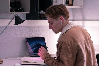 Cuando se trata de estudiar, no todas las melodías son igualmente efectivas si lo que se quiere es lograr mayor concentración (Foto Pexels)