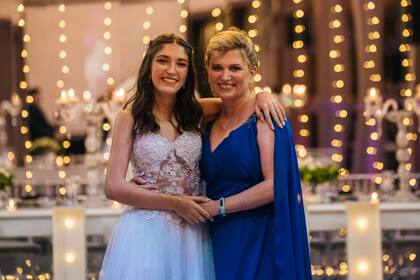 "Cuando terminó la fiesta sentí mucha emoción, felicidad, la sensación del deber cumplido y de darle algo de amor de lo que mi hija me brindó durante ese tramo tan difícil de su adolescencia”.