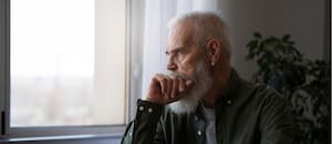 El motivo por el que algunas personas mayores se vuelven más silenciosas