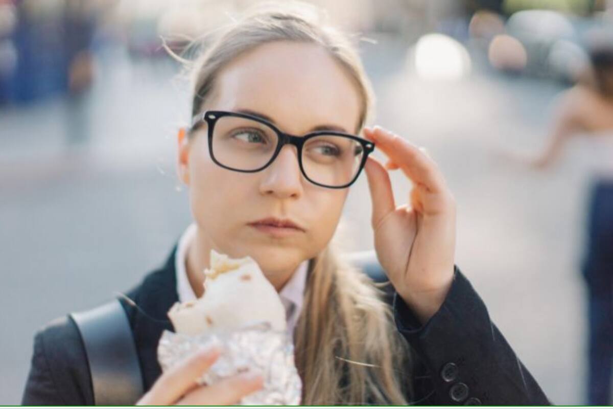 ¿Cuántas veces has acabado comiendo rápido de pie, o caminando?